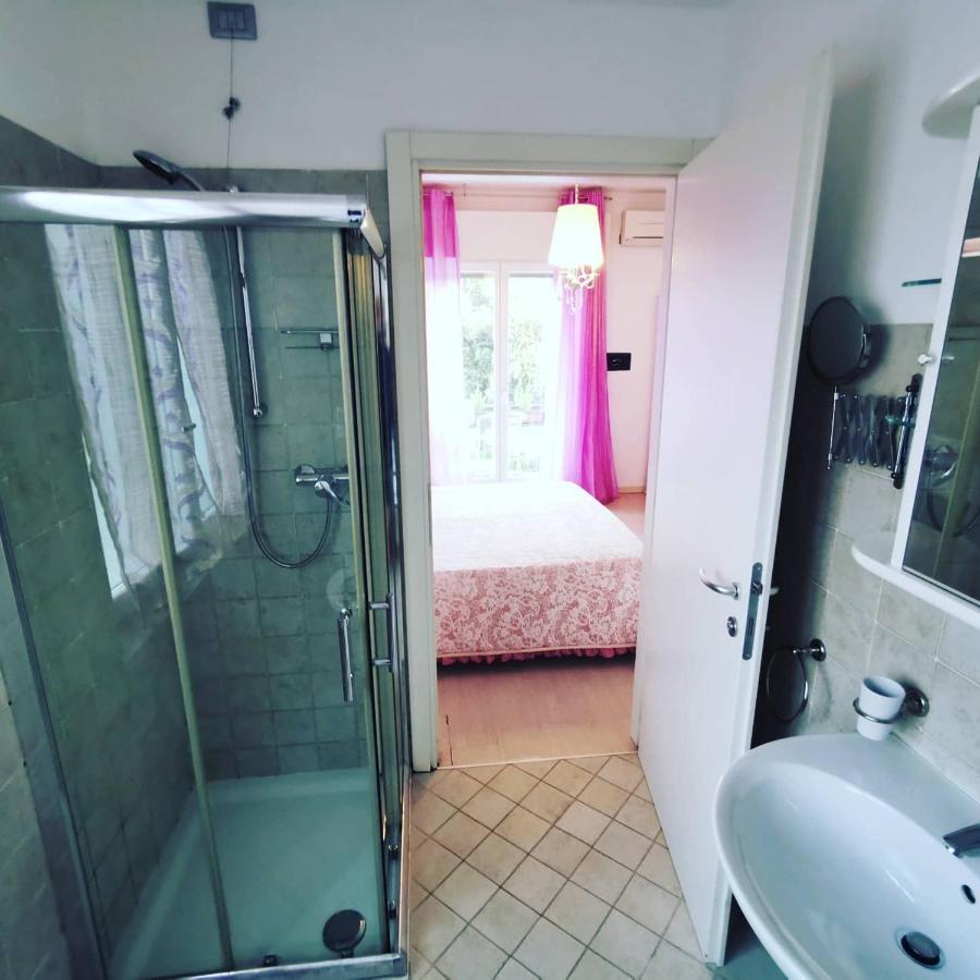 Ai Giardini Rooms -Vicino Ospedale Borgo Trento E Centro Storico ヴェローナ エクステリア 写真